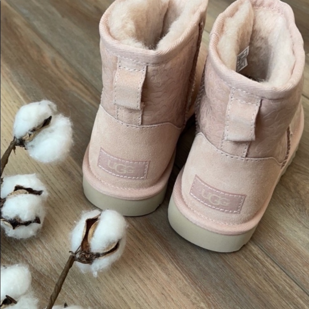 🌿UGG- CLASSIC MINI SNOW LEOPARD BOOTS🌿 - Picture 11 of 13